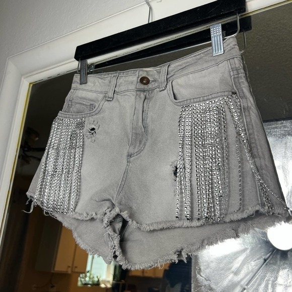 ❤️ Upcycled Distressed Rhinestone Fringe Raw Hem Cheetah Pockets Denim Shor… - Picture 1 of 7